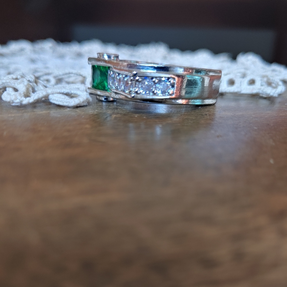 Ring - Picture 5 of 7